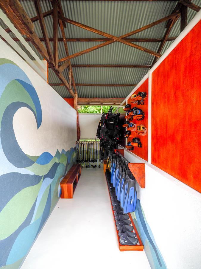 Cangdoki Resort And Dive Camp Sandugan Екстериор снимка